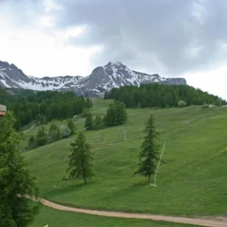 6 Personnes T2 Sur Piste Les Cimes. Enchastrayes